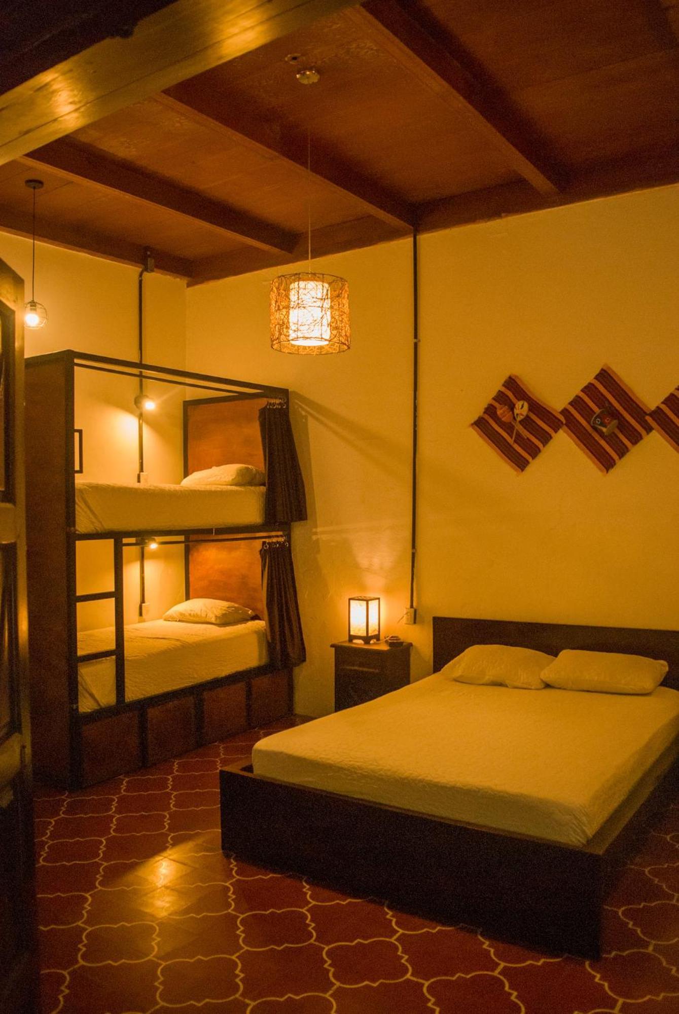 Tzunun Hostel Antigua Ngoại thất bức ảnh