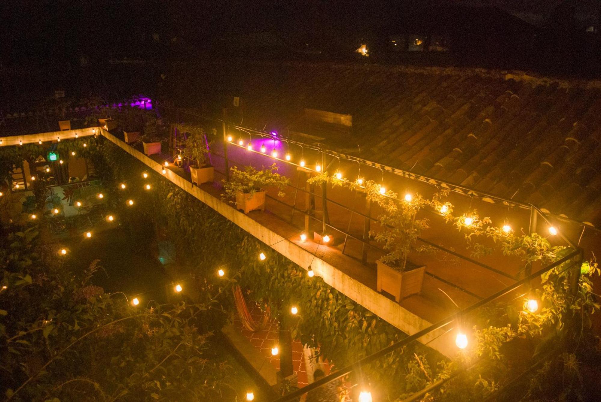 Tzunun Hostel Antigua Ngoại thất bức ảnh