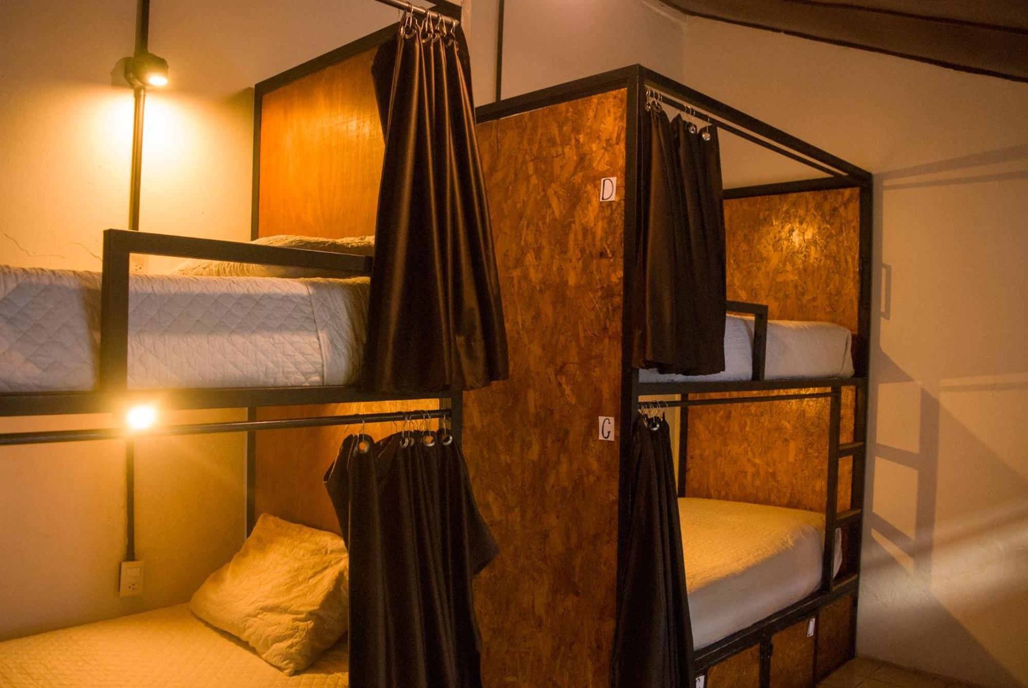 Tzunun Hostel Antigua Ngoại thất bức ảnh
