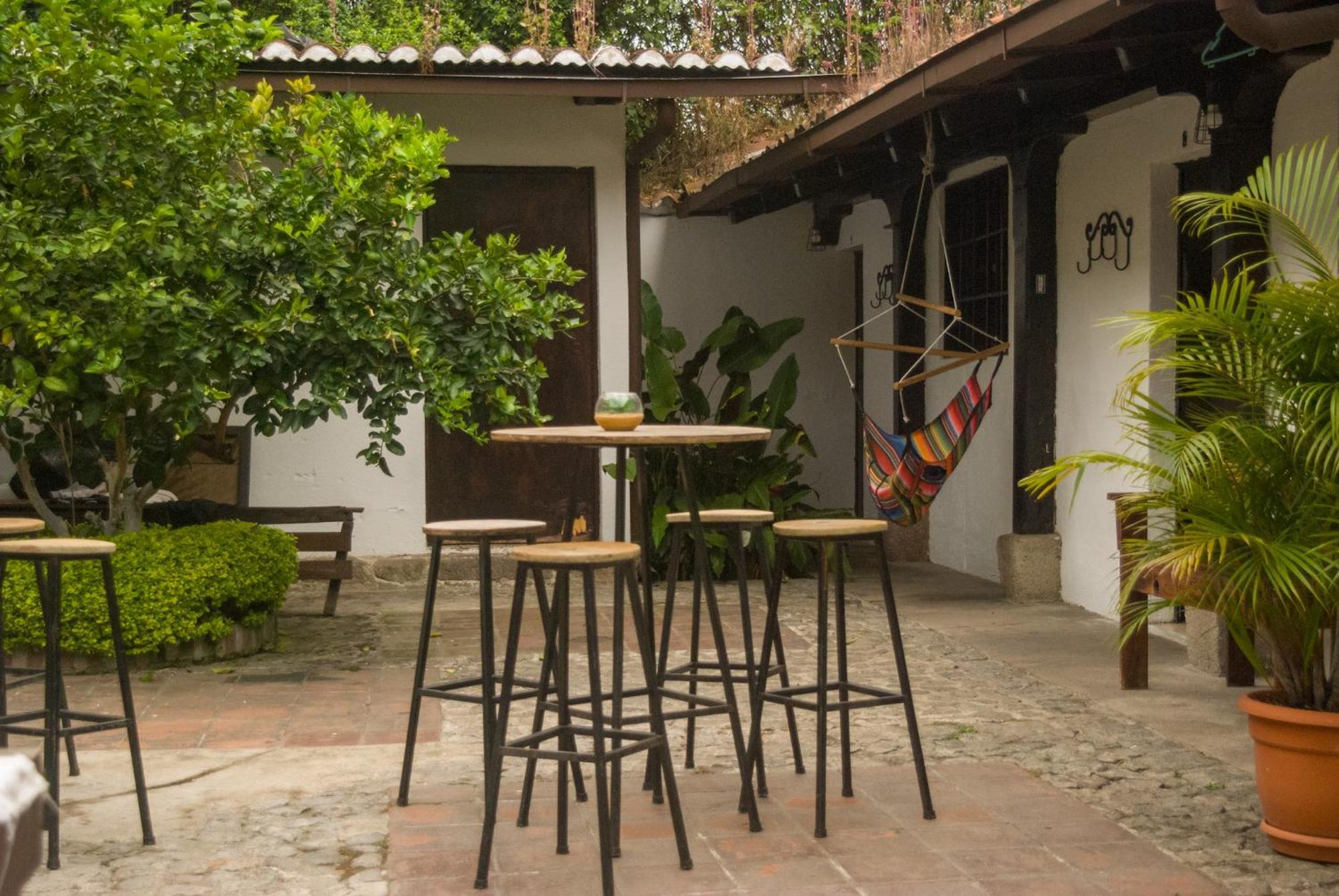 Tzunun Hostel Antigua Ngoại thất bức ảnh