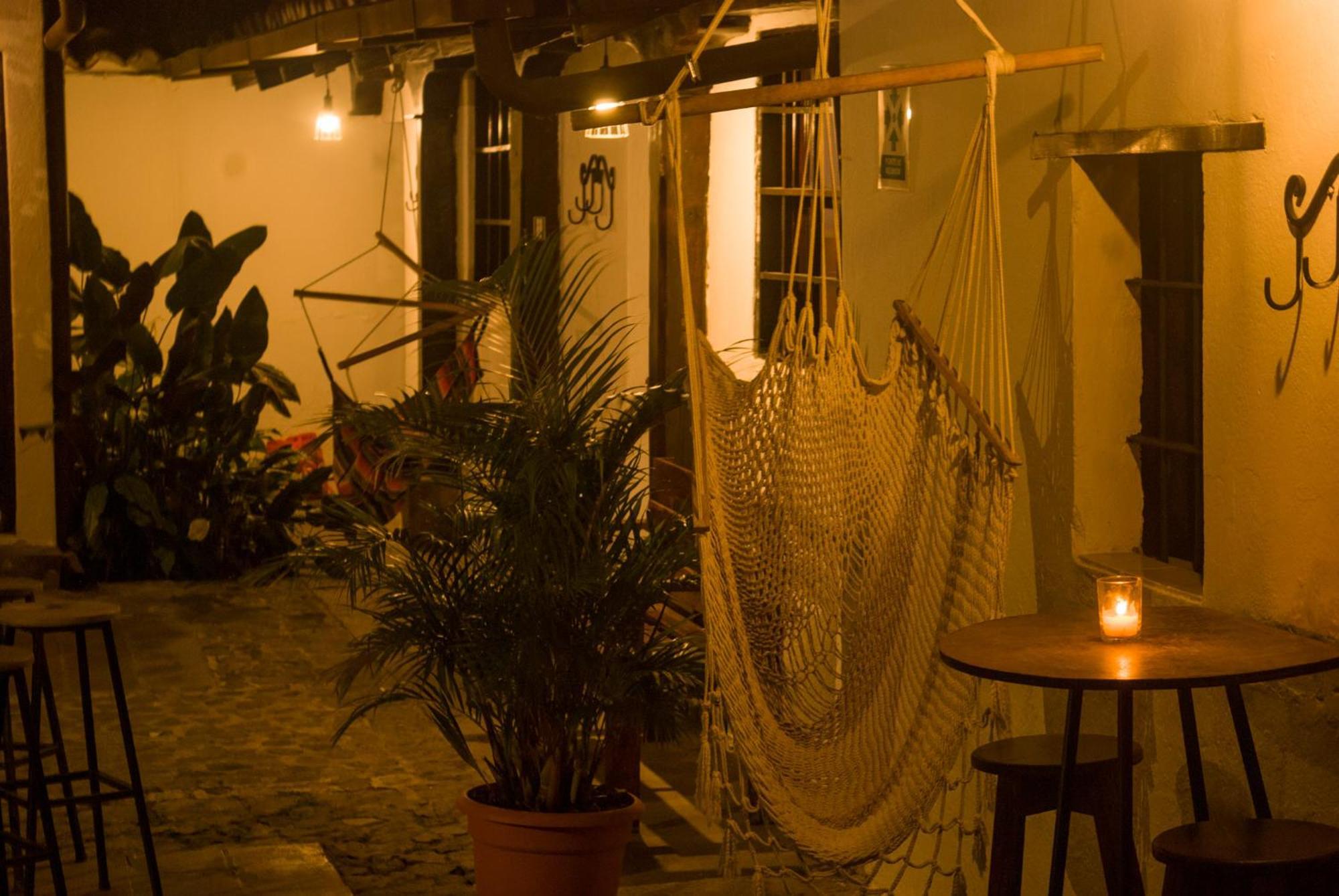 Tzunun Hostel Antigua Ngoại thất bức ảnh